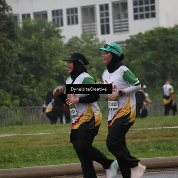 Runner Photo 7864184