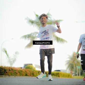 Runner Photo 7864281