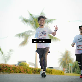 Runner Photo 7864304