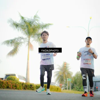 Runner Photo 7864307