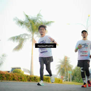 Runner Photo 7864320