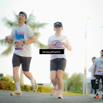 Runner Photo 7864367