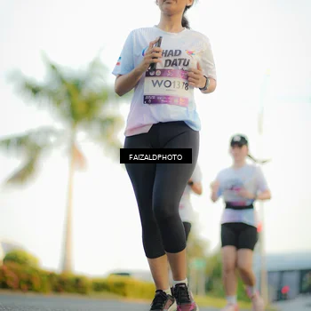 Runner Photo 7864376