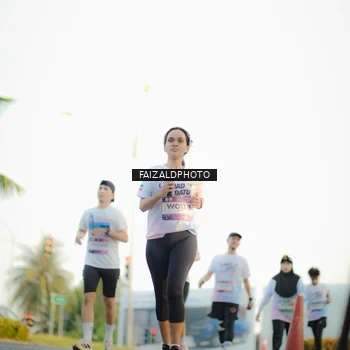 Runner Photo 7864408