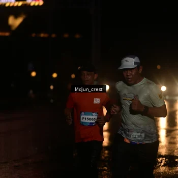 Runner Photo 7864463