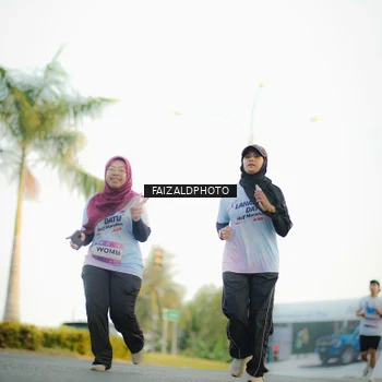 Runner Photo 7864479