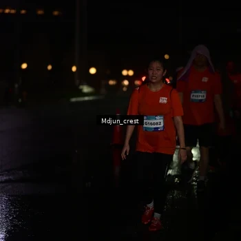 Runner Photo 7864799