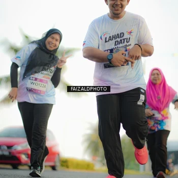 Runner Photo 7865066