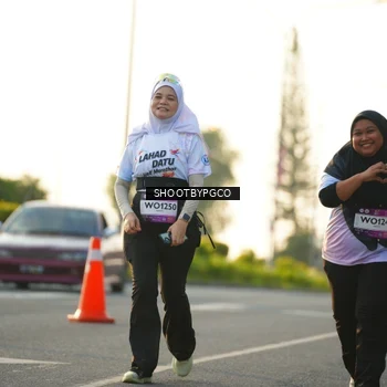 Runner Photo 7865146