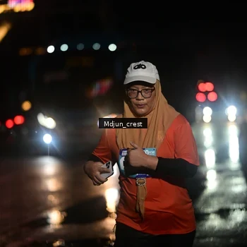 Runner Photo 7865256