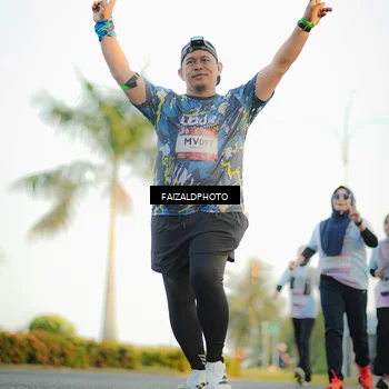 Runner Photo 7865443