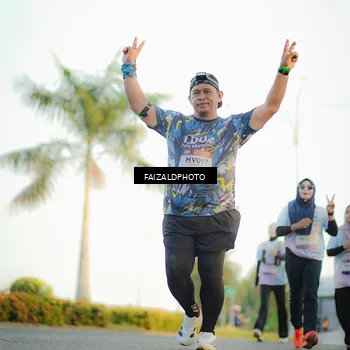 Runner Photo 7865445