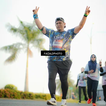 Runner Photo 7865464