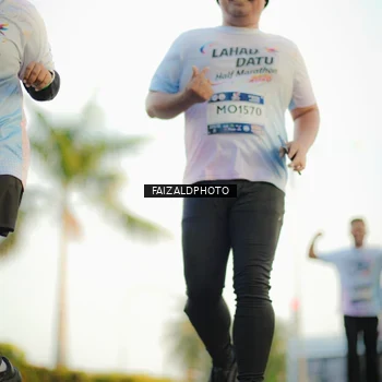 Runner Photo 7865527
