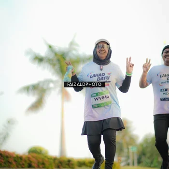 Runner Photo 7865532