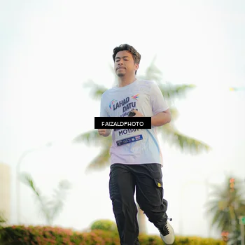 Runner Photo 7865564