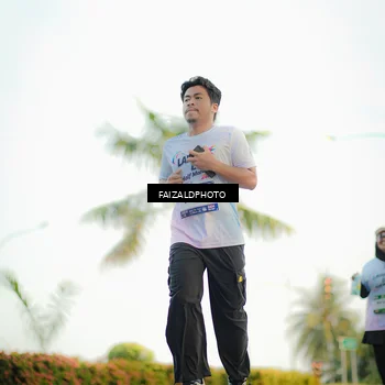 Runner Photo 7865567