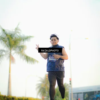 Runner Photo 7865595