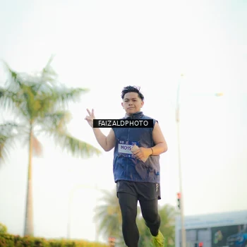 Runner Photo 7865599