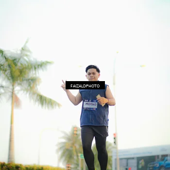 Runner Photo 7865604