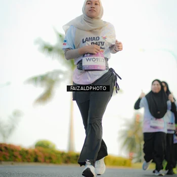 Runner Photo 7865658
