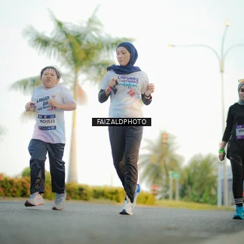 Runner Photo 7865744