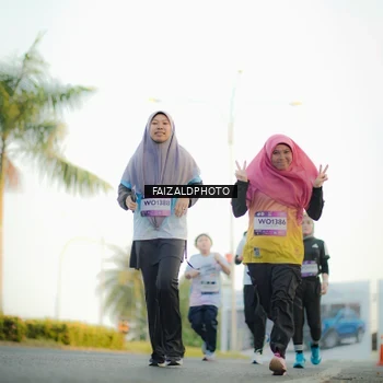 Runner Photo 7865764