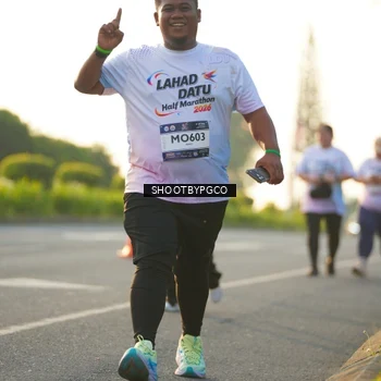 Runner Photo 7865773