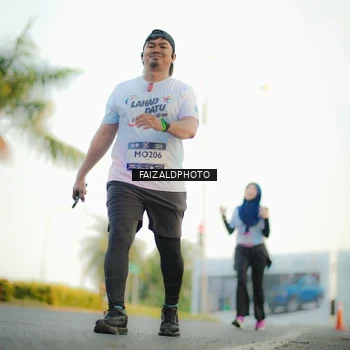 Runner Photo 7865844