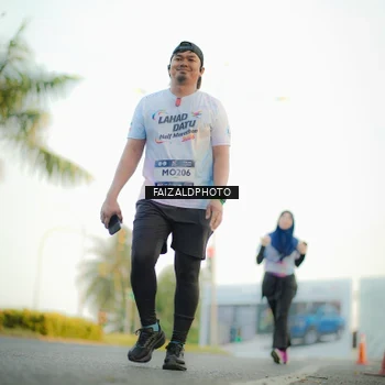 Runner Photo 7865845