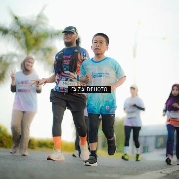 Runner Photo 7865900