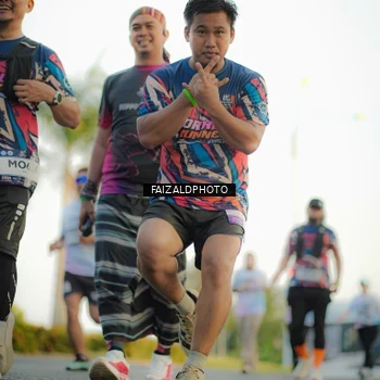 Runner Photo 7865922