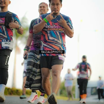 Runner Photo 7865928