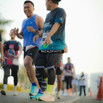 Runner Photo 7865933
