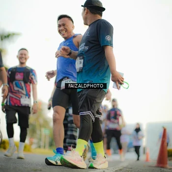 Runner Photo 7865938