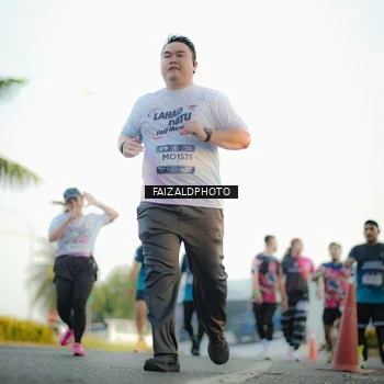 Runner Photo 7866001