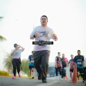 Runner Photo 7866004