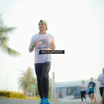 Runner Photo 7866029
