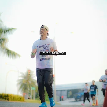 Runner Photo 7866034