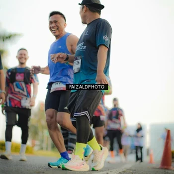Runner Photo 7866037