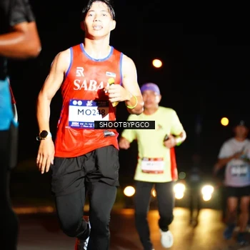 Runner Photo 7866150