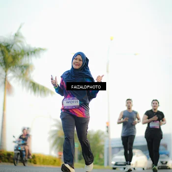 Runner Photo 7866172