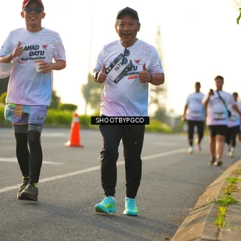 Runner Photo 7866306