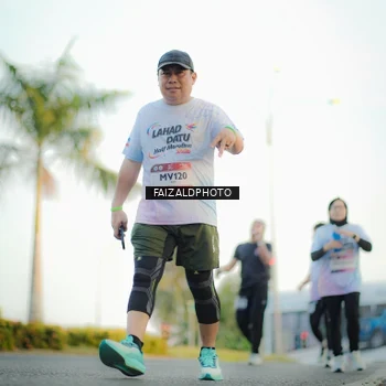 Runner Photo 7866308