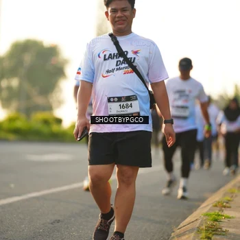 Runner Photo 7866369