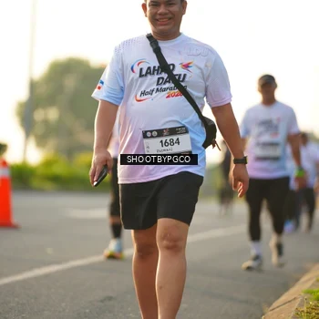 Runner Photo 7866391