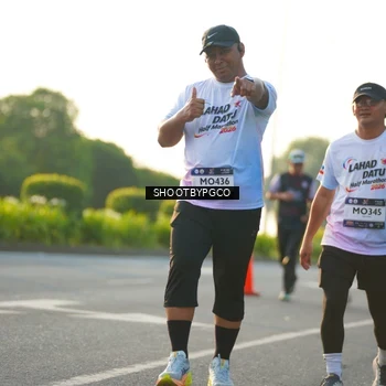 Runner Photo 7866466