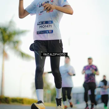 Runner Photo 7866468