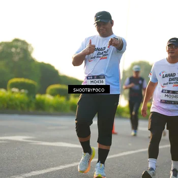 Runner Photo 7866479