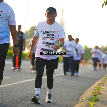 Runner Photo 7866490